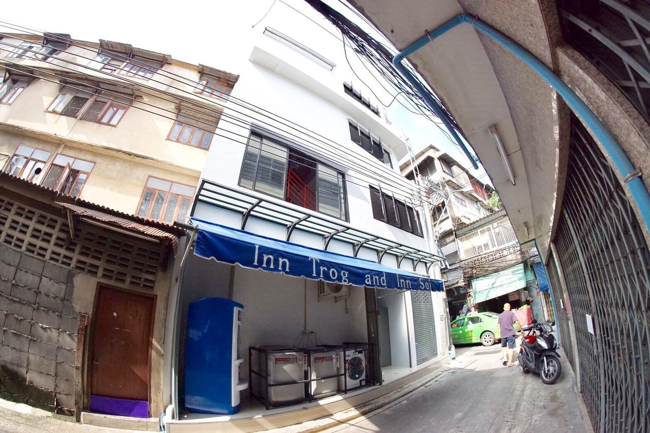 Inn Trog And Inn Soi (Adults Only) Bangkok Bagian luar foto